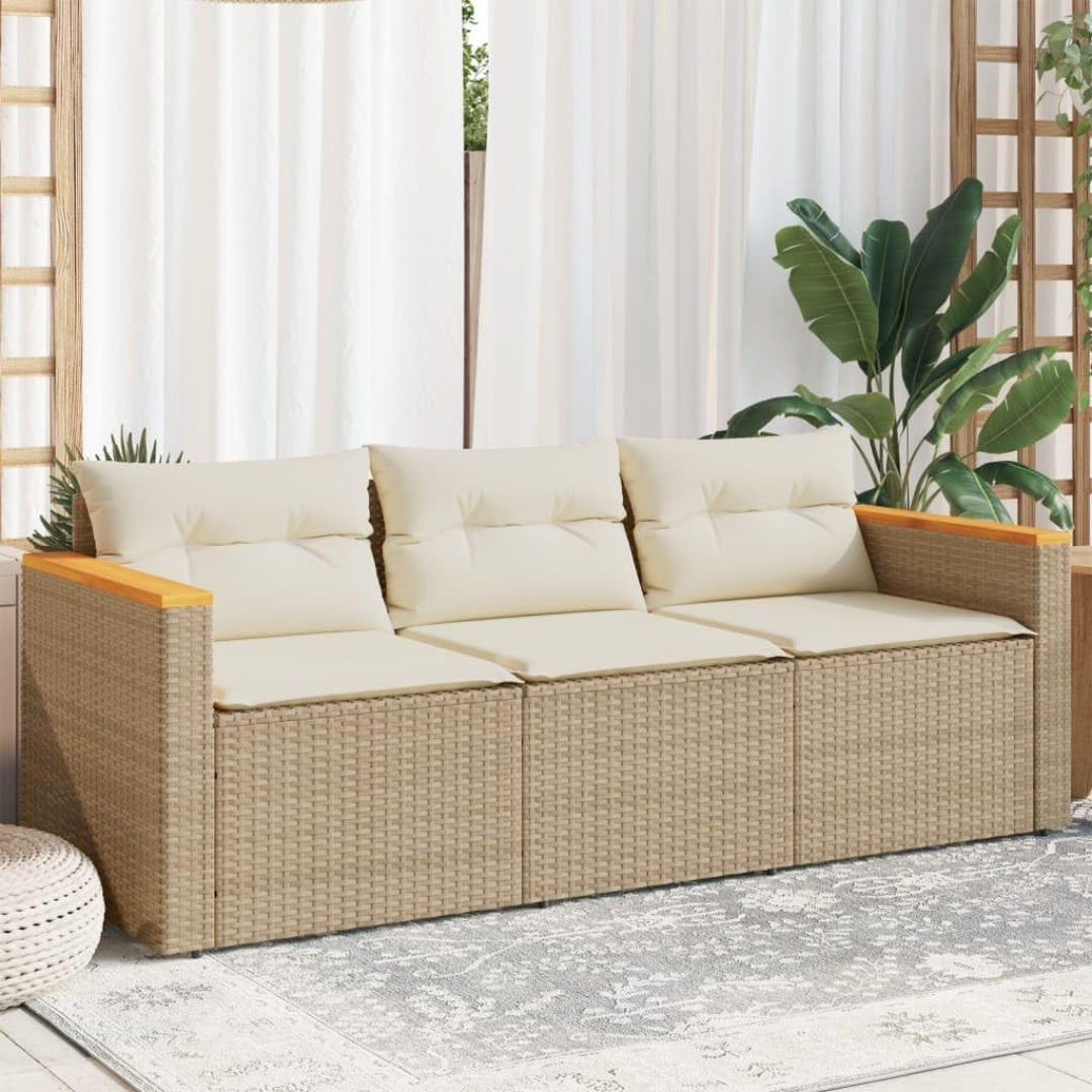 Weiche Polster an dem Sofa aus Rattan