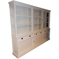 6 Tueren bestimmen das Erscheinungsbild von dem Sideboard