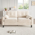 Kunststofffuesse praegen das Sofa