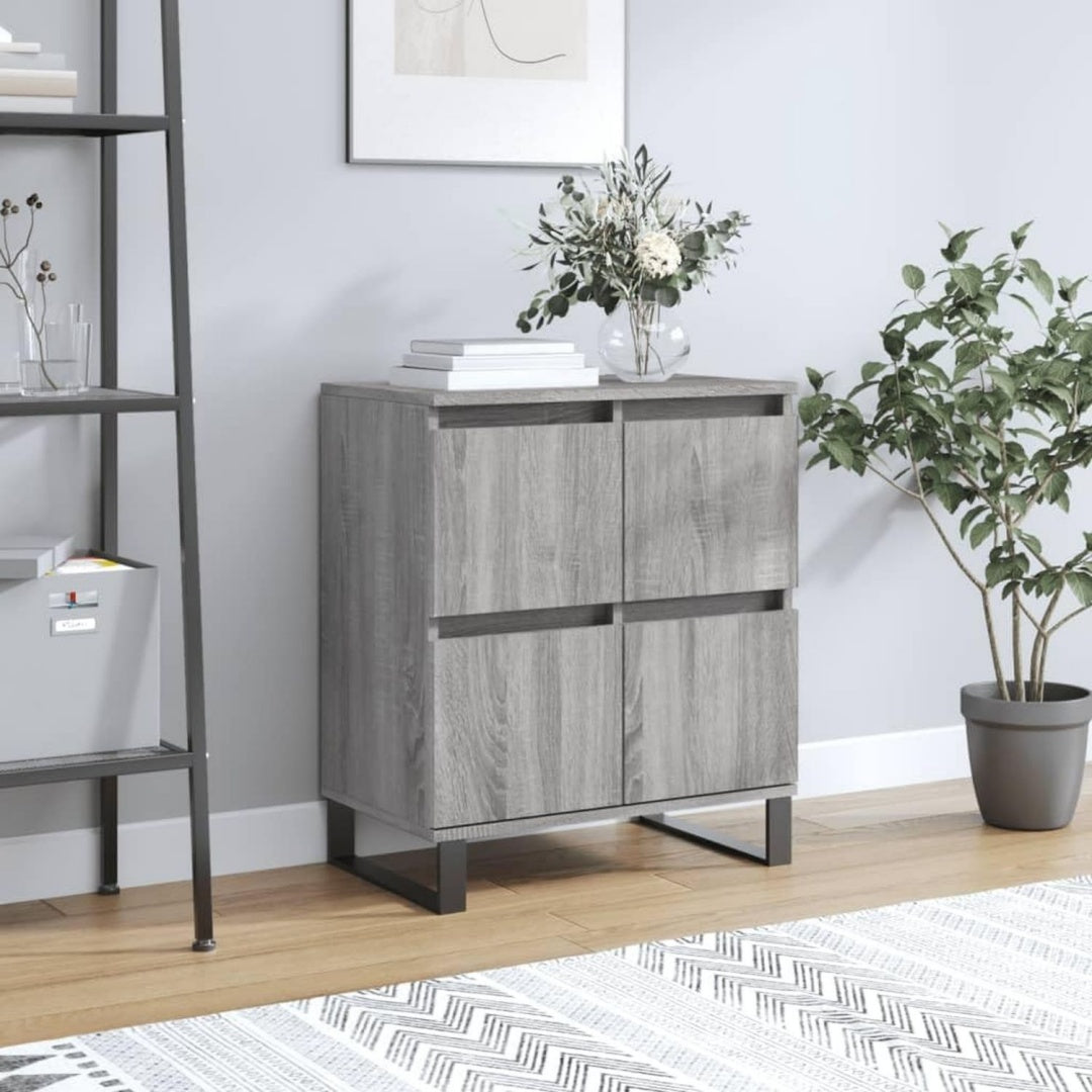 Das Sideboard misst 60 x 35 x 70 cm in Eichenbraun und Grau aus Holzwerkstoff